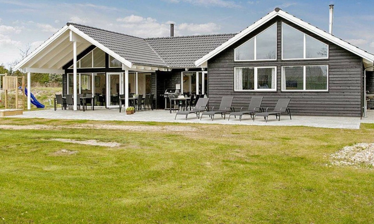 Blavand Strand House | 5 star holiday home in Blåvand