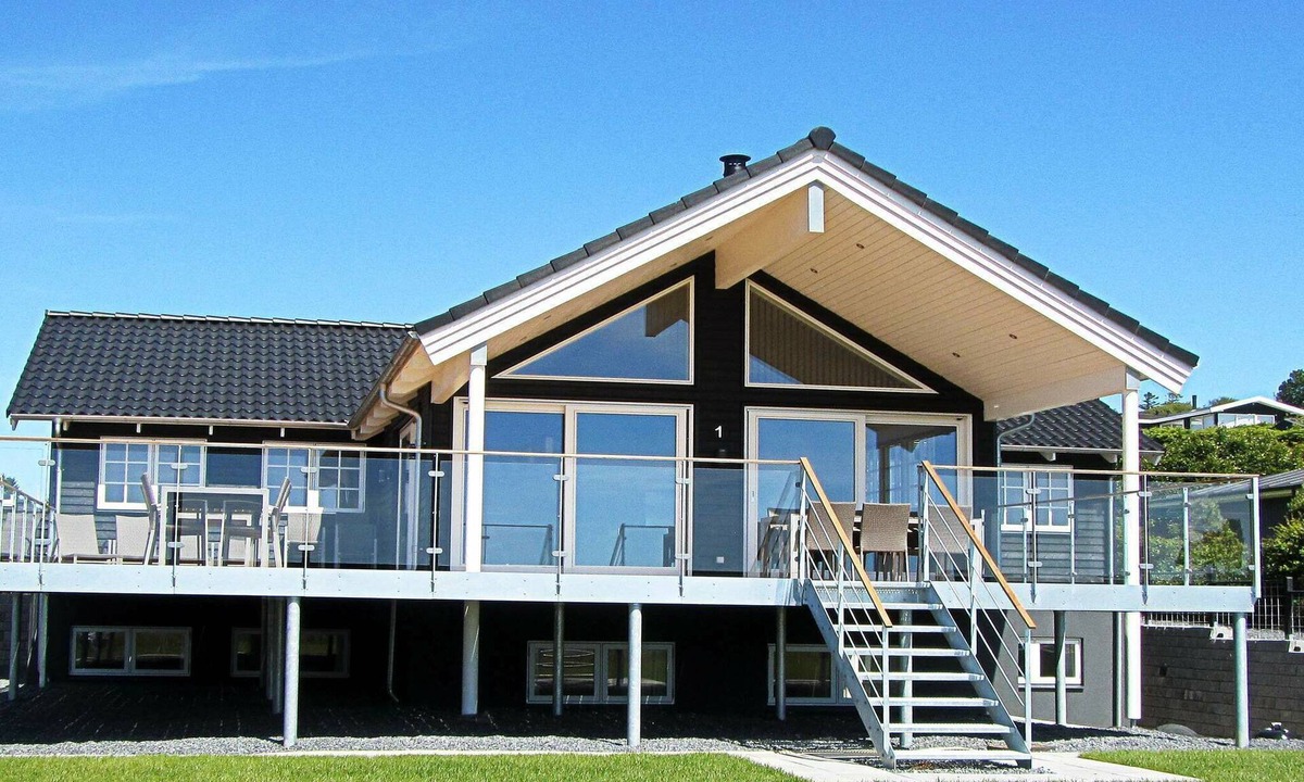 Egsmark Strand House | 5 star holiday home in Ebeltoft