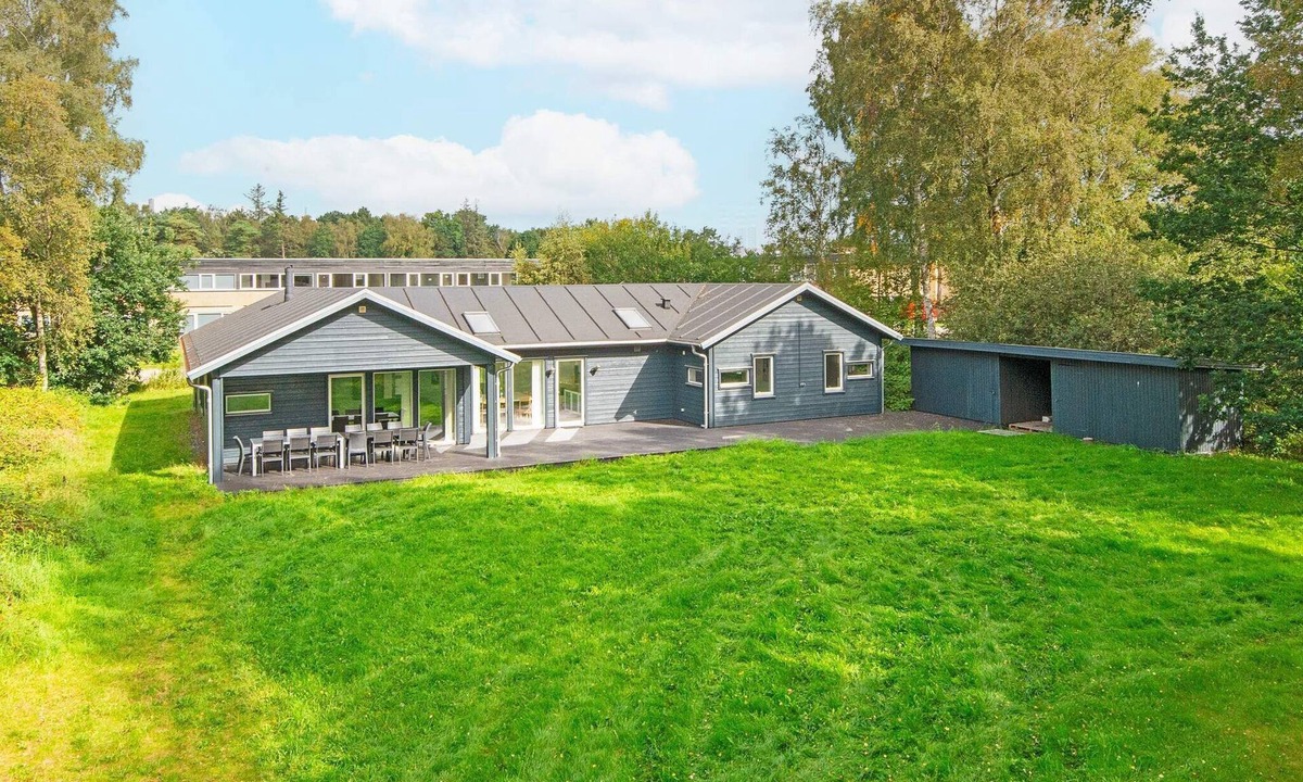 Grena Strand House | 5 star holiday home in Grenaa