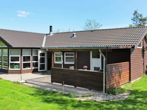Hou House | 5 star holiday home in Hals
