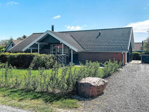 Pøt Strandby House | 5 star holiday home in Juelsminde