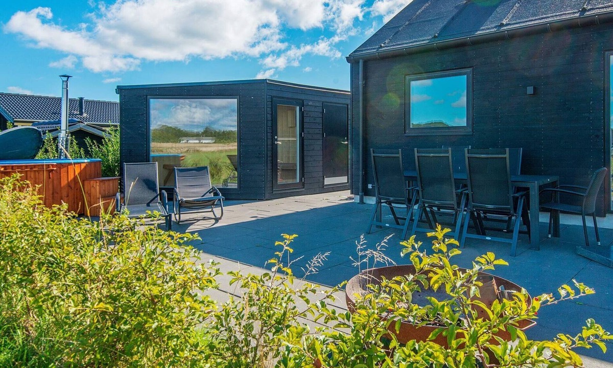 Saksild Strand House | 5 star holiday home in Odder