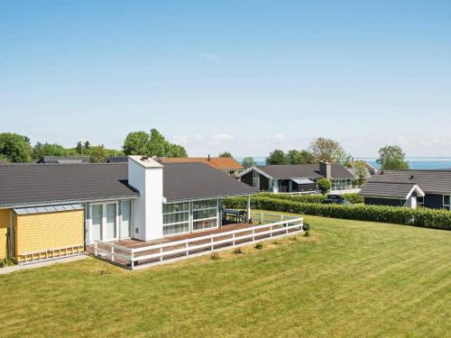 Mommark Strand House | 5 star holiday home in Sydals