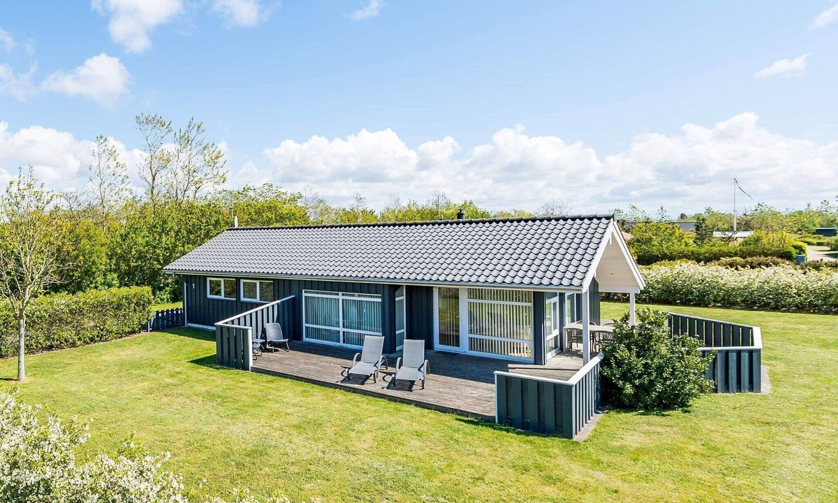 Skaven Strand House | 5 star holiday home in Tarm