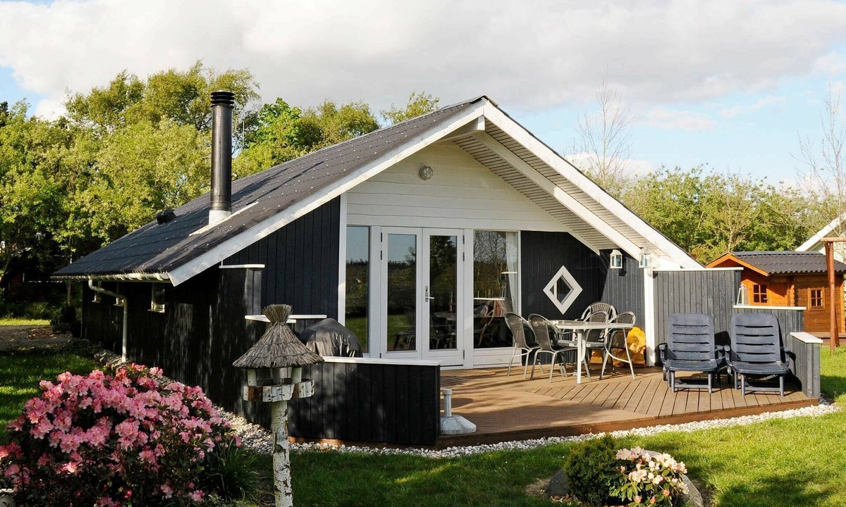 Skaven Strand House | 5 star holiday home in Tarm