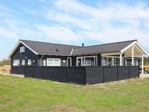Bøtø By House | 5 star holiday home in Væggerløse