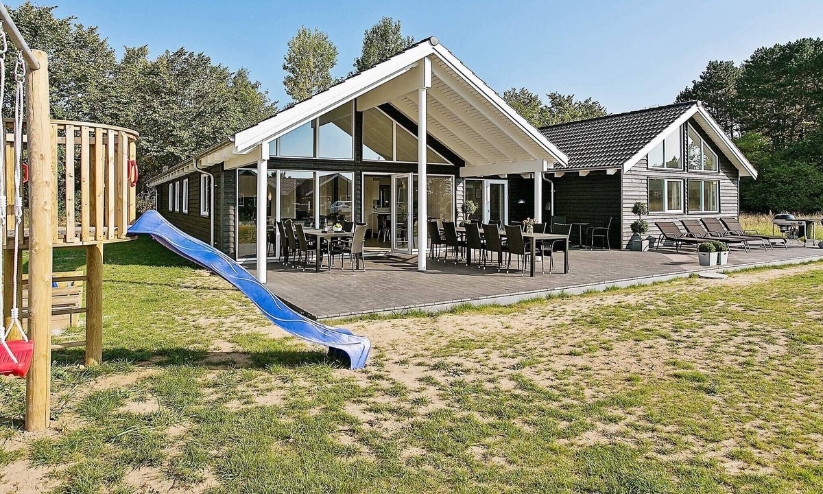 Vejby House | 5 star holiday home in Vejby