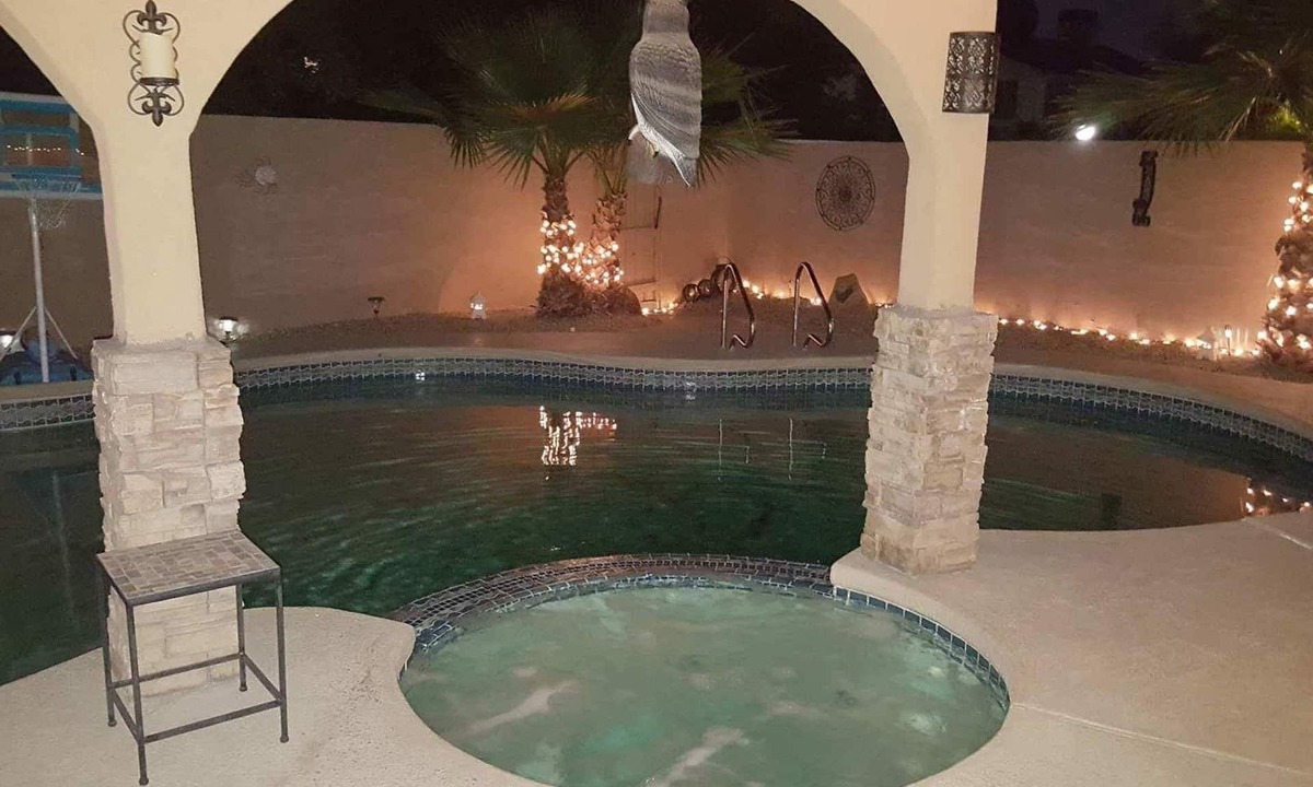 Paradise House | 5 STAR HOUSE WITH HEATED POOL