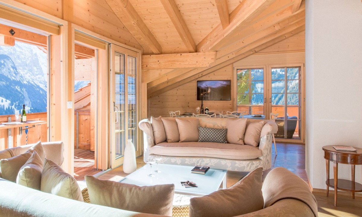 Wengen Apartment | 5 Star Penthouse Apartment in Chalet Aberot !