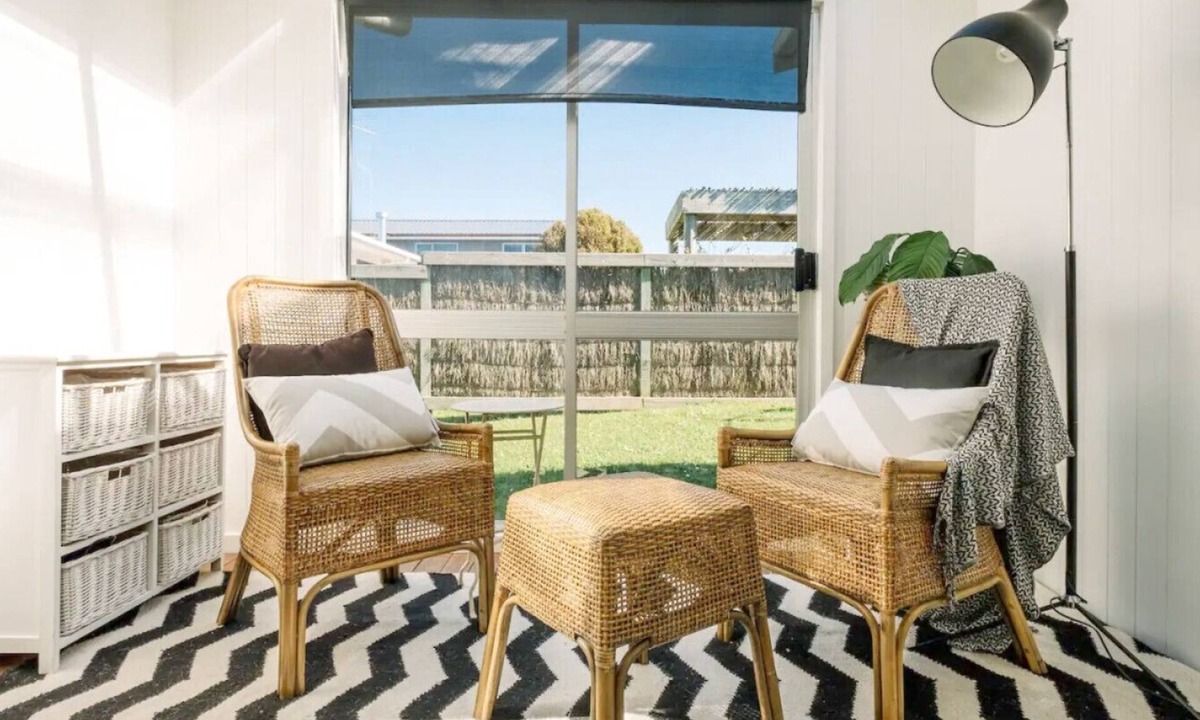 Oneroa House | 5 star views and location