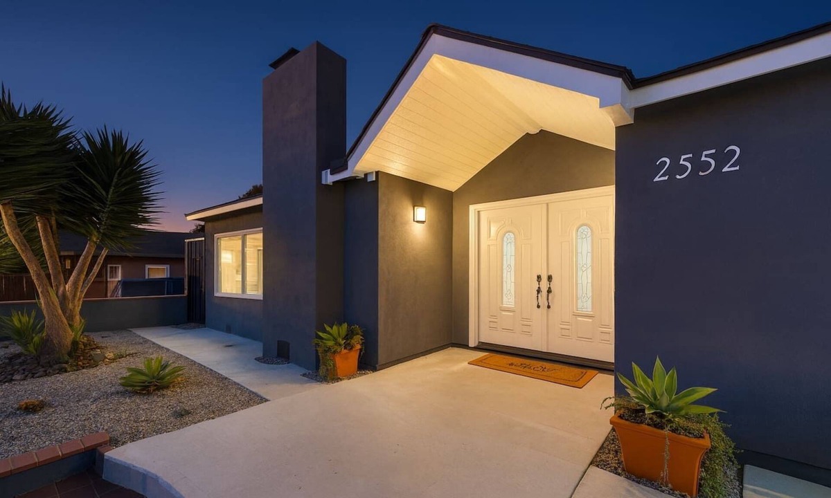 Grant Hill Villa | 5-Units/26 guests/Heated Pool Option/Spa