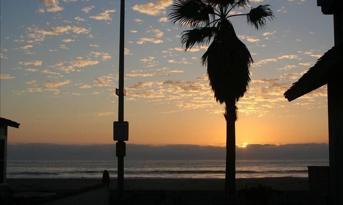 Mission Beach House | 50' from Ocean - Amazing View - Private Cottage - Not a Condo