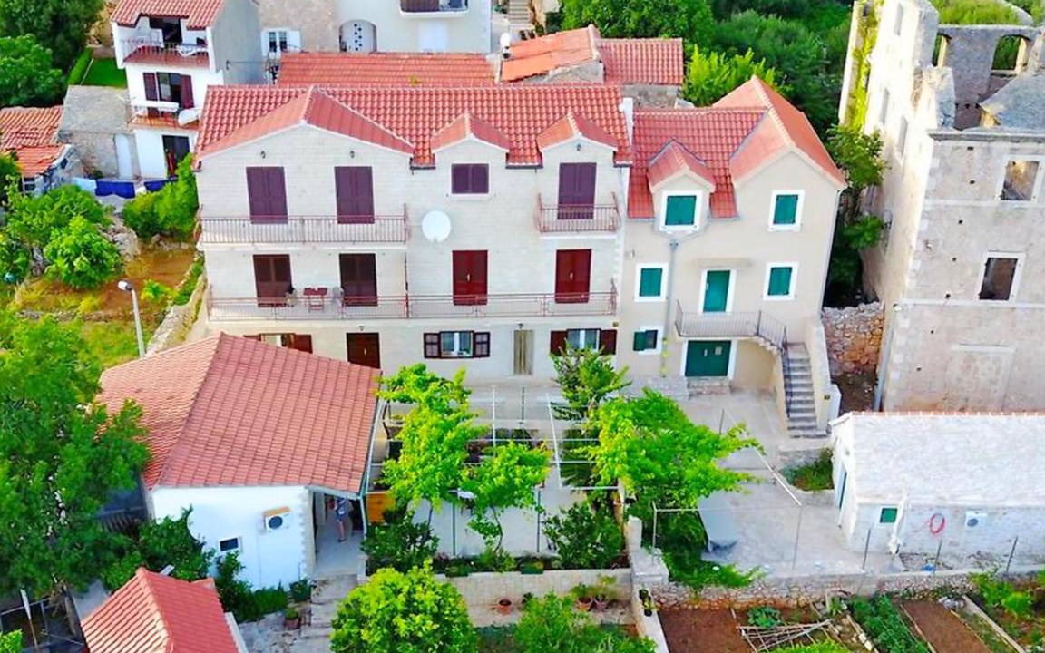 Bol Apartment | 50 m² Apartment ∙ 1 bedroom ∙ 2 guests
