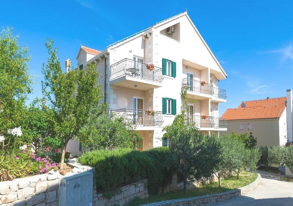 Bol Apartment | 50 m² Apartment ∙ 2 bedrooms ∙ 4 guests