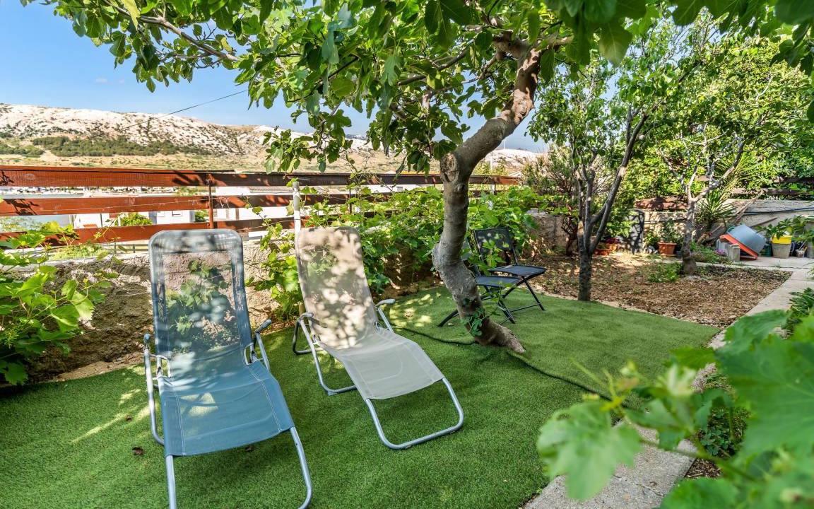 Pag Apartment | 50 m² Apartment ∙ 2 bedrooms ∙ 4 guests