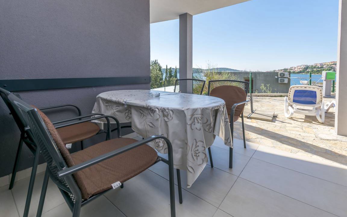Rogoznica Apartment | 50 m² Apartment ∙ 2 bedrooms ∙ 5 guests