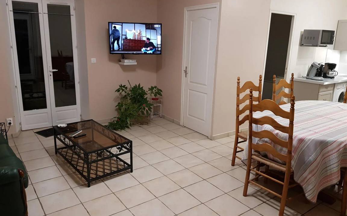 Lorcy House | 50 m² House ∙ 2 bedrooms ∙ 5 guests