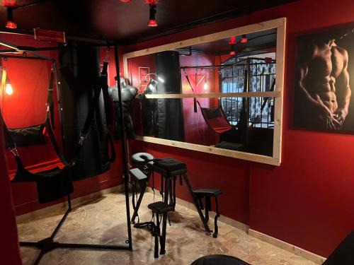 Nievroz Hotel | 50 Nuances de Parenthèses