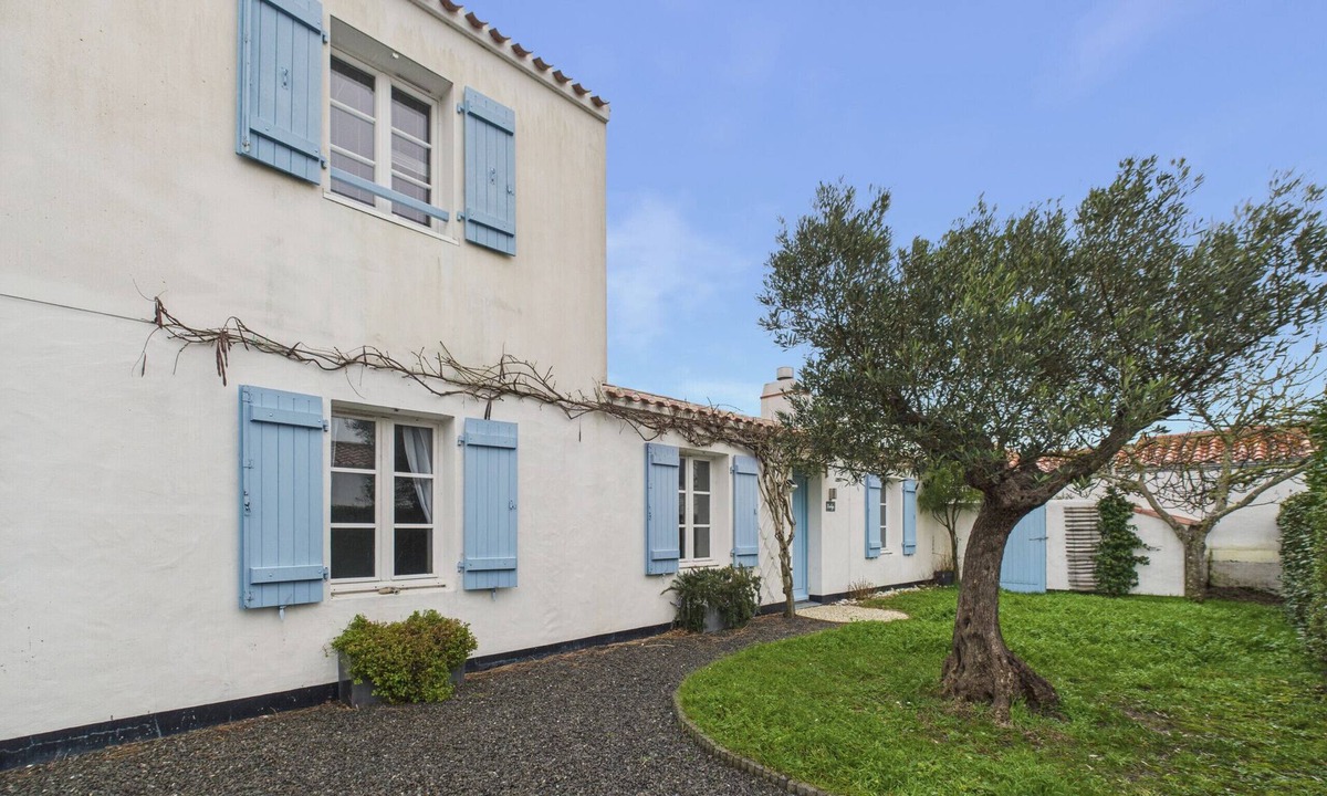 L'Epine House | 500 m from the beach, garden, house for 8