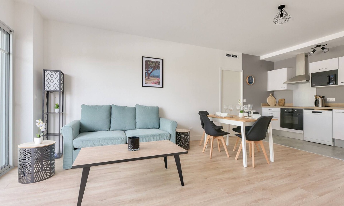 Andernos-les-Bains Apartment | 500m from Jetée's beach, flat for 4