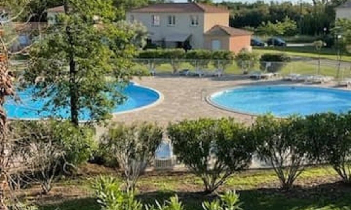 Santa-Maria-Poggio Apartment | 500m from the beach T2 with pool, terrace, air conditioning