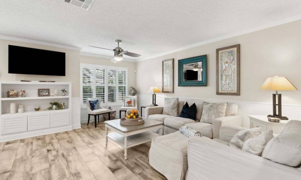 American Beach Condo | 505 Sailmaker Poolside with balcony ~Pet-Friendly