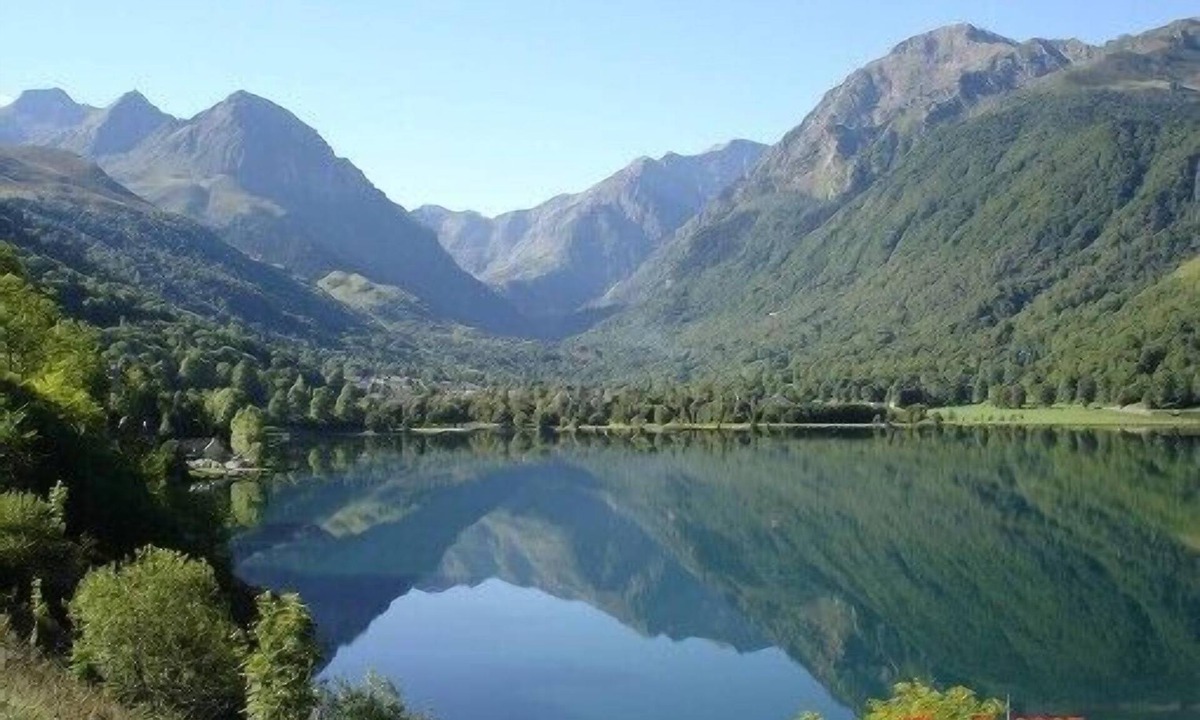 Peyragudes House | 50m from Lake Loudenvielle, Mountain house in a beautiful valley