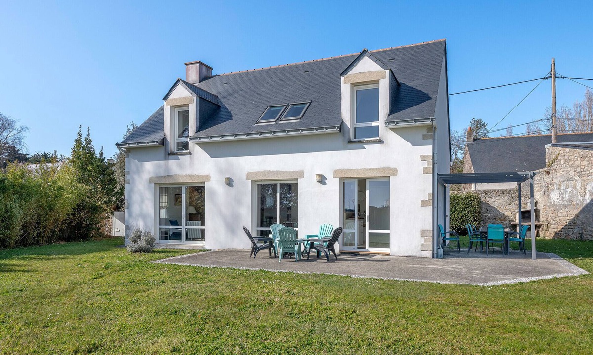 Piriac-sur-Mer Ski Chalet | 50m from the beach, house with garden for 10