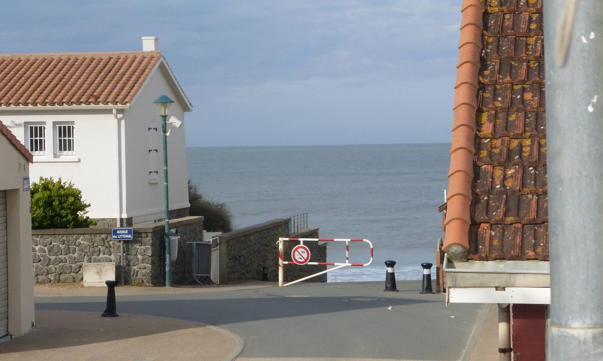 Longeville-sur-Mer Apartment | 50M from the beach apartment 2, 4 pers LONGEVILLE SUR MER
