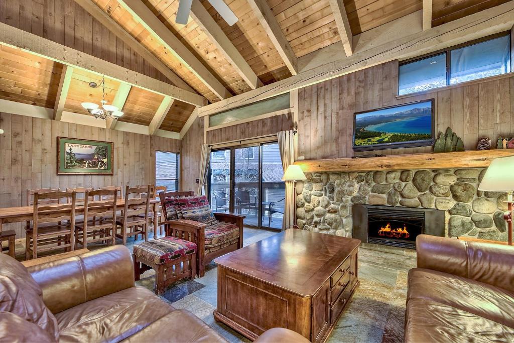South Lake Tahoe House | 511 Pine Grove