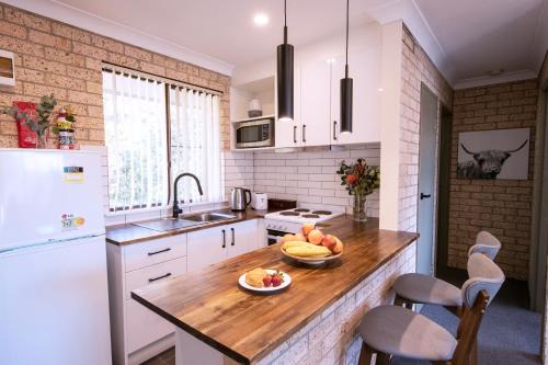 Vale Of Clwydd Apartment | 52 on Mort