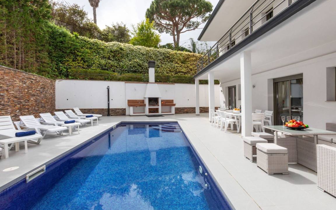 Lloret de Mar Villa | 520 m² Villa ∙ 4 bedrooms ∙ 8 guests