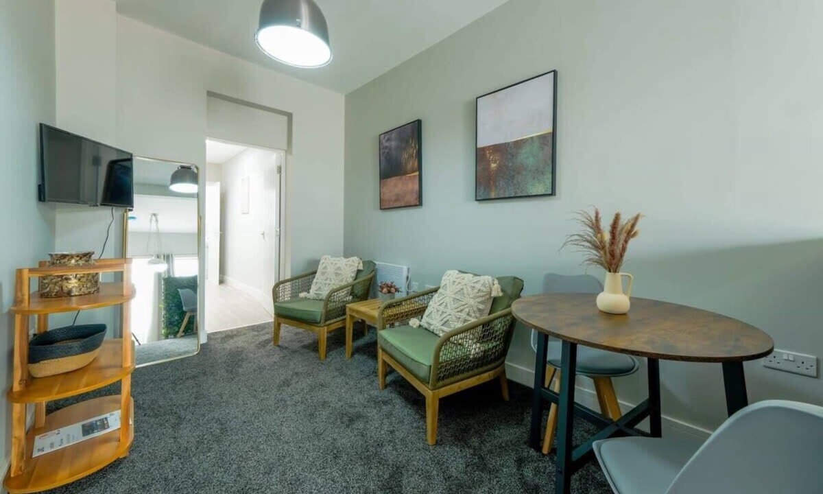 Horfield Apartment | 526 Gloucester Flat 1 - Hopewell