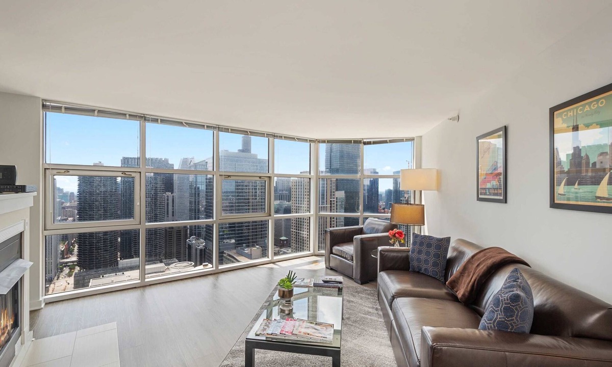 Downtown Chicago Apartment | 52nd Floor MagMile Penthouse Views Fireplace Pool