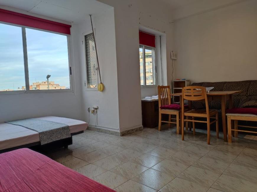 Alicante House | 53-1- КОМНАТА в квартире