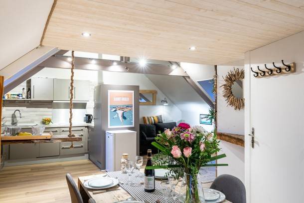 Saint-Meloir-des-Ondes Apartment | 53 m² Apartment ∙ 1 bedroom ∙ 3 guests