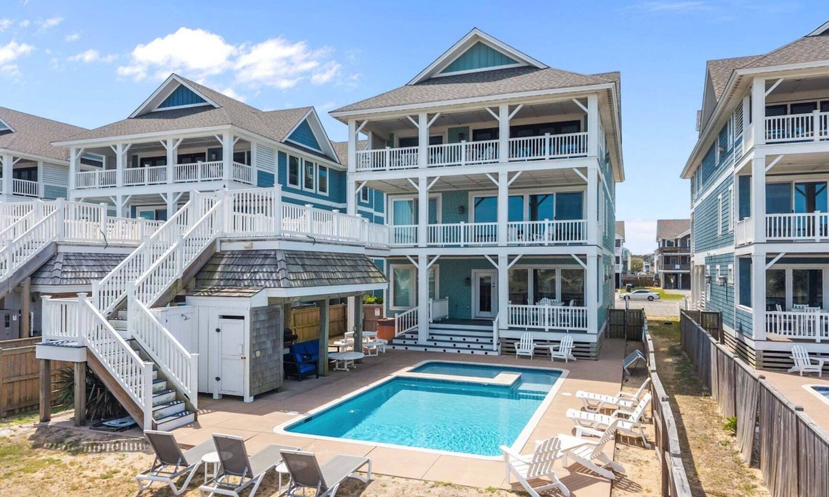 Nags Head House | 5411- Atlantic Breeze, Stunningly appointed, pet friendly, oceanfront Nags Head home