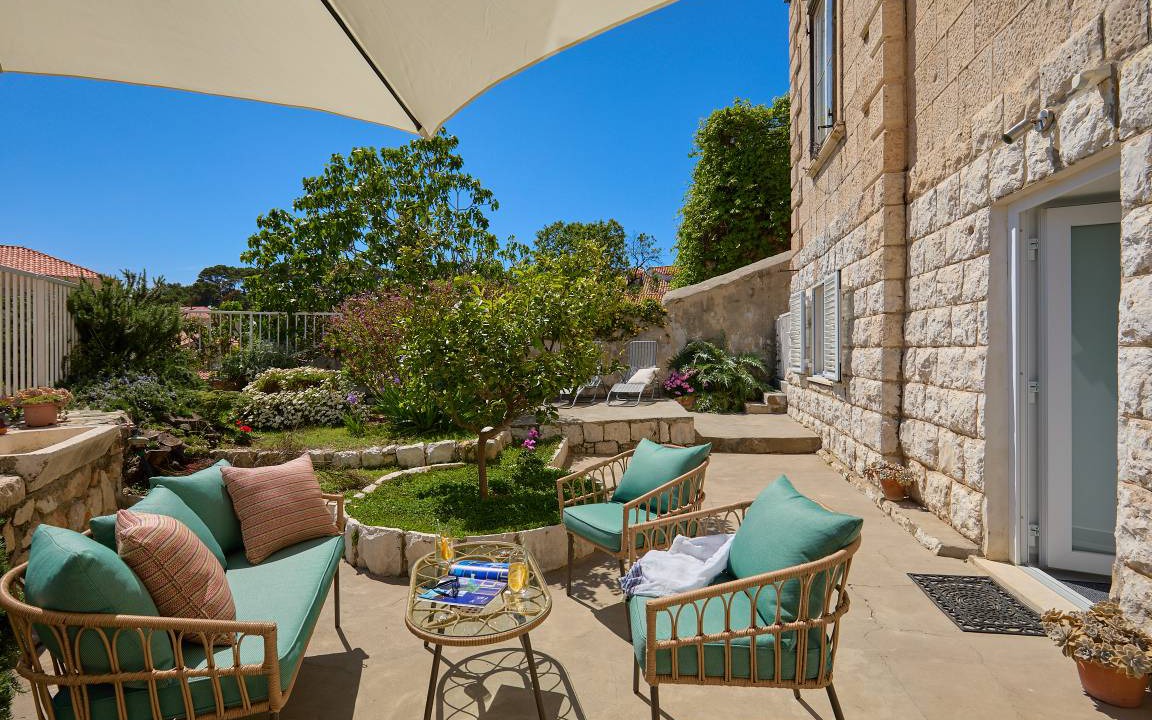 Pile Apartment | 55 m² Apartment ∙ 1 bedroom ∙ 4 guests