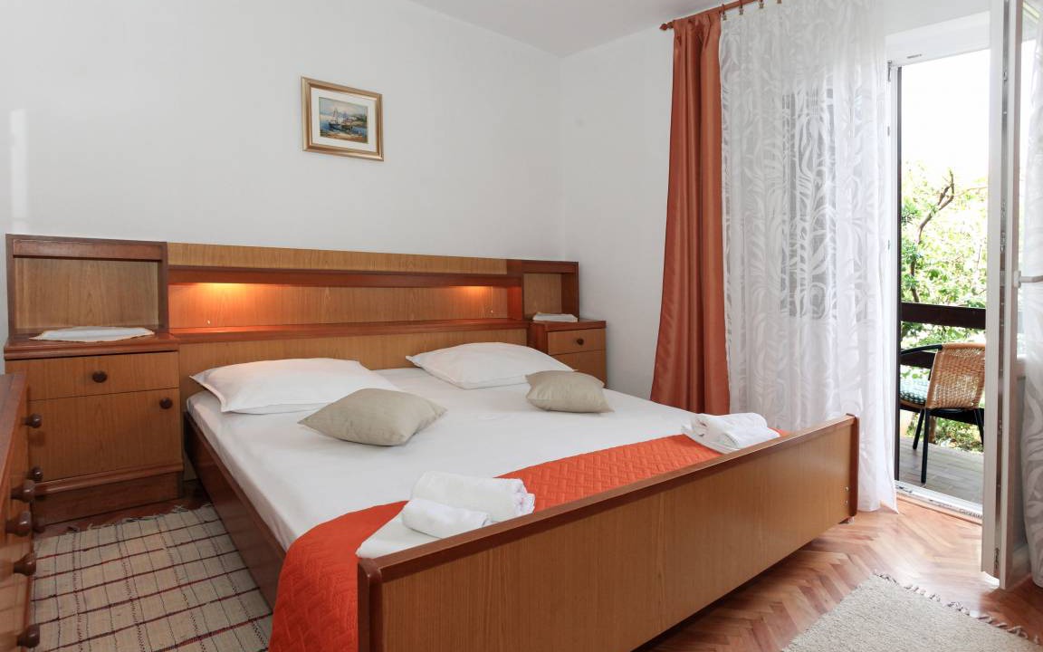 Pag Apartment | 55 m² Apartment ∙ 2 bedrooms ∙ 4 guests