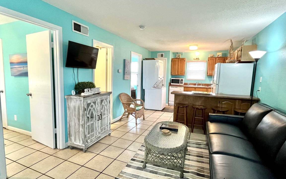 Gulf Shores Condo | 56 m² Condo ∙ 2 bedrooms ∙ 6 guests