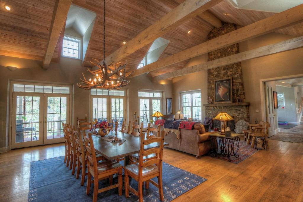 Durango House | 575 County Road 253