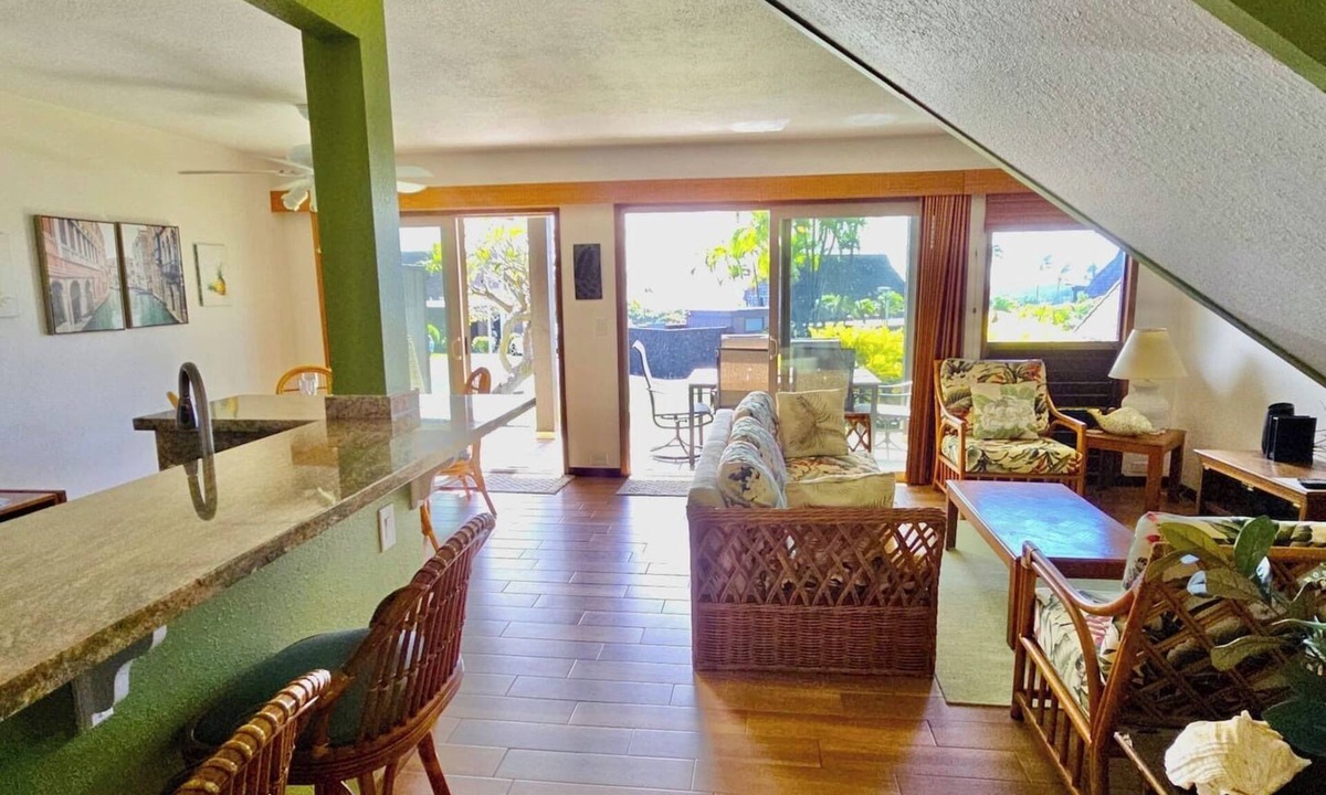 Punaluu Condo | #58 2 Bedroom/2 Bathroom lovely ocean views from b