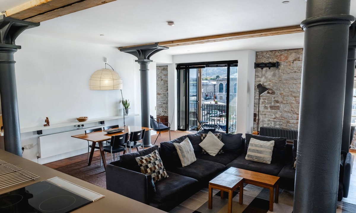 Plymouth Apartment | 59 Mills Bakery - Royal William Yard
