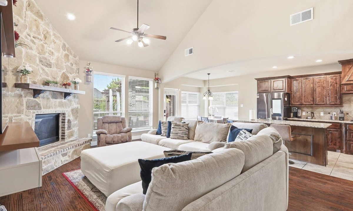 Frisco House | 5BD, 4BA Entertainment Hub - Playground, Cinema, Gym
