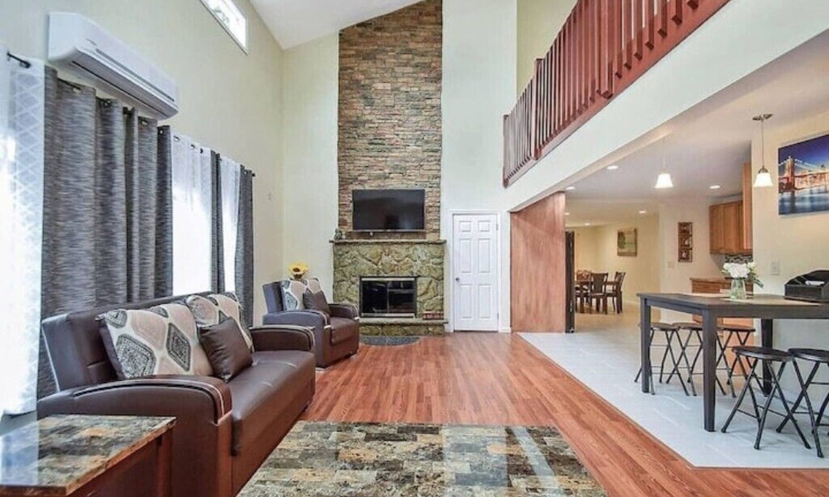 East Stroudsburg House | 5BR/4BA, Pools, Sauna, Fun Double Bunk Bed Room with game room and fire pit!