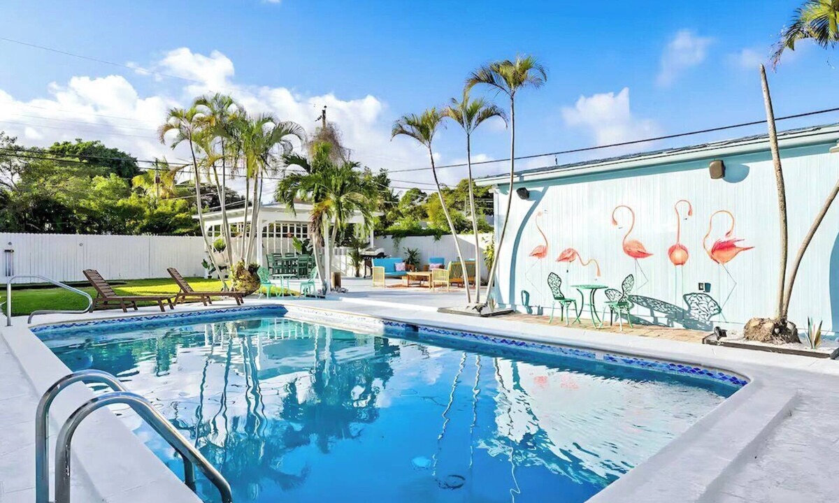 Parker Ridge House | 5BR Beach Oasis! Heated Pool, 10 Min to Beach