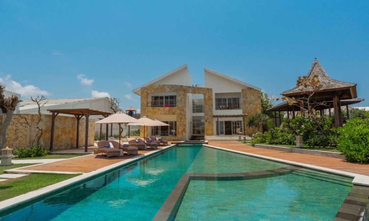 Ketewel Villa | 5BR Exquisite Haven of Tranquility in Ketewel
