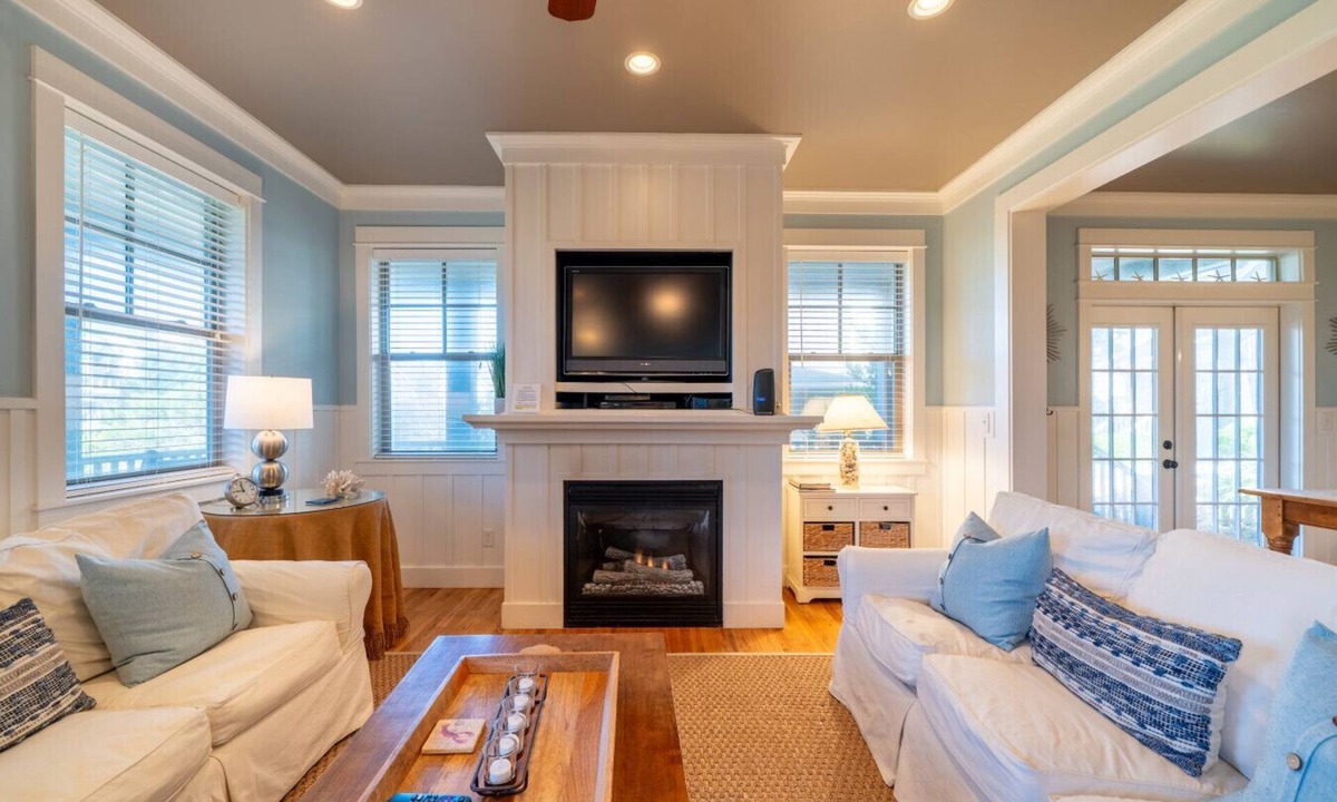 Nelscott House | 5BR Family Retreat | 2 Suites + Game Room | Sleeps 11