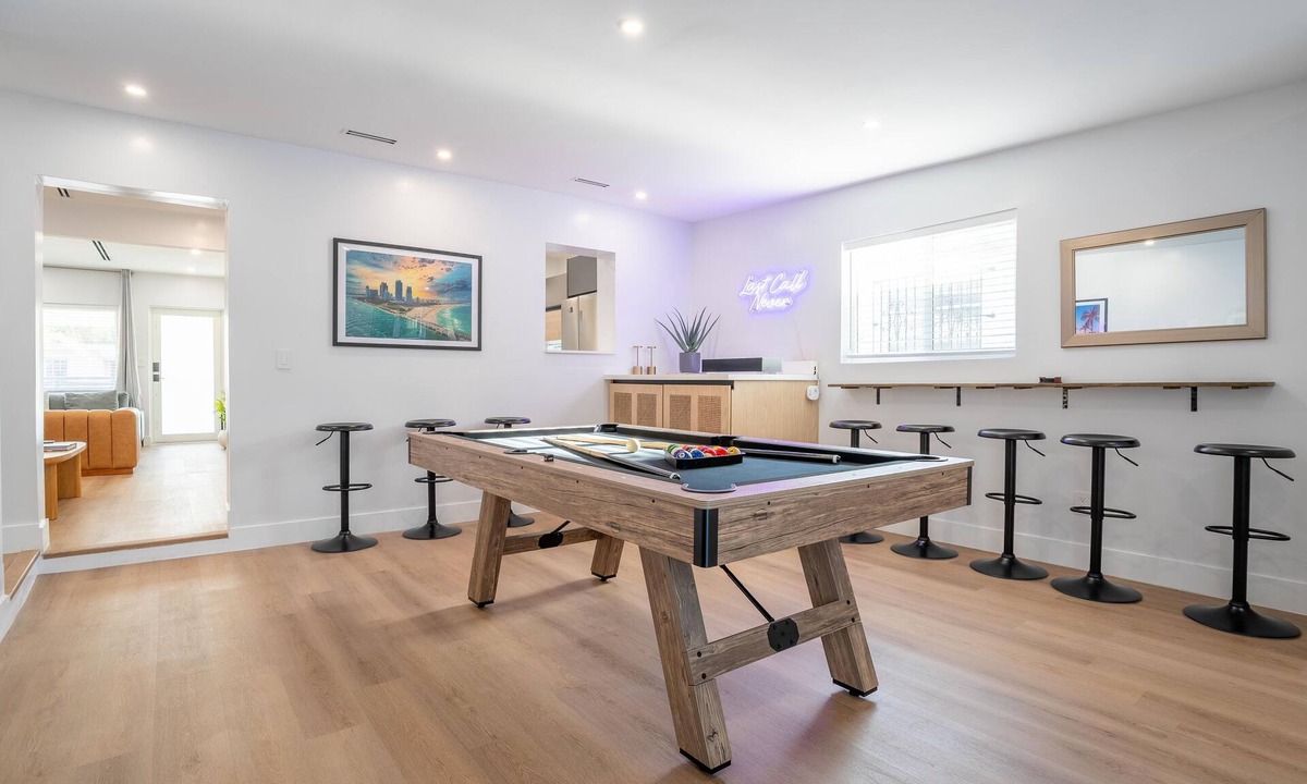 Liberty City House | 5BR HotTub/PoolTable/MiniGolf/7 min to Wynwood