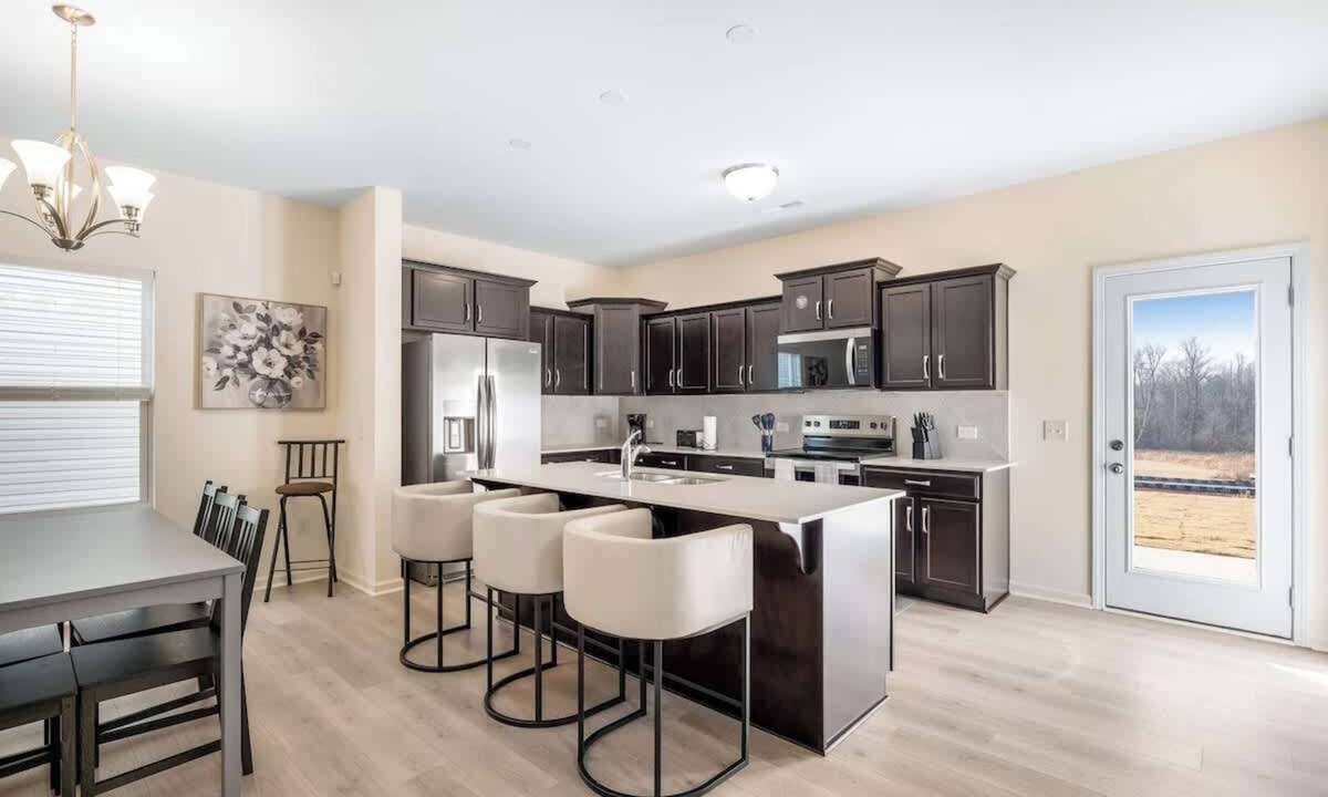 Ruffin House | 5BR Modern Comfort Spacious Home